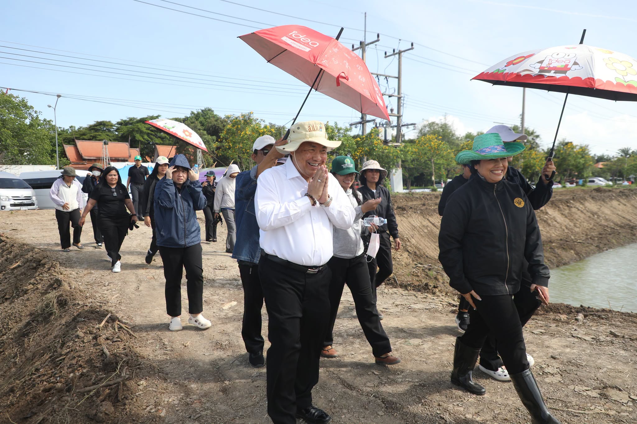 title - ส.ป.ก. ลงพื้นที่ตรวจความพร้อม เตรียมจัดงานจิตอาสาพัฒนาด้านการเกษตร ณ ศูนย์ศิลปาชีพบางไทร